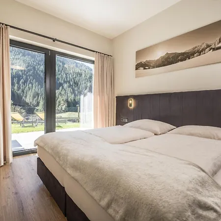 Zeit - Alpine Garden מאיירהופן