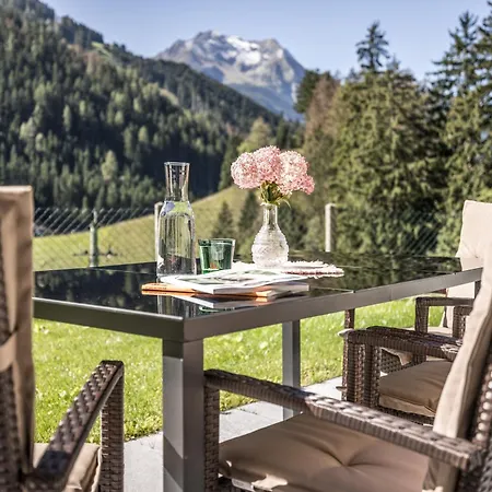 Apartment Zeit - Alpine Garden Mayrhofen