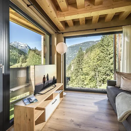 Zeit - Alpine Garden Apartment