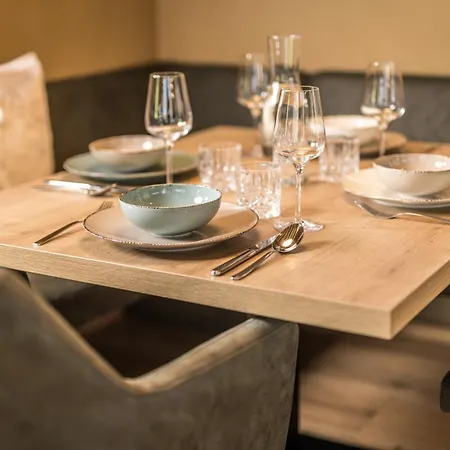 Zeit - Alpine Garden Апартаменти