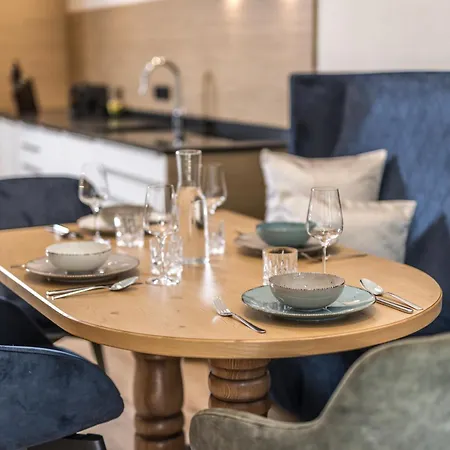 Апартаменти Zeit - Alpine Garden *