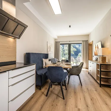 Апартаменти Zeit - Alpine Garden Майргофен