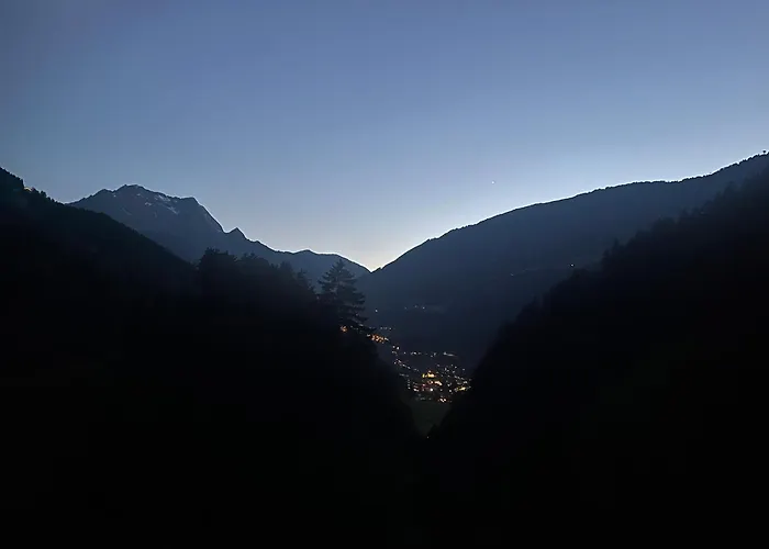 Zeit - Alpine Garden Appartement Mayrhofen