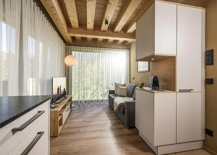 Zeit - Alpine Garden Mayrhofen